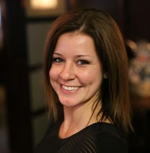 Meet your Posher, Valéria